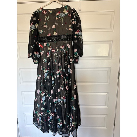 Mac Duggal Embroidered Bishop‎ Sleeve  V-Neck Flowy Gown - Picture 12 of 12